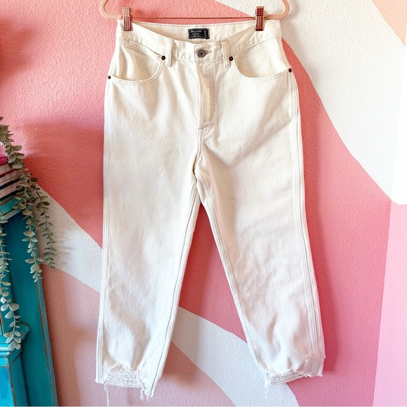 Abercrombie & Fitch White High Rise Vintage Straight Jeans 28 - Picture 2 of 7